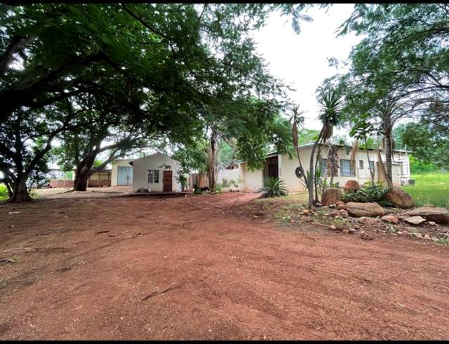 FARM FOR SALE IN MOKOPANE CENTRAL